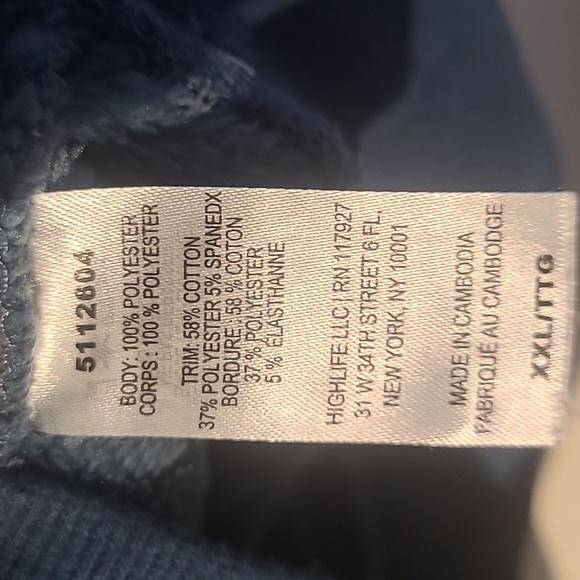 SOFTEST FUZZY Sweater - Picture 3 of 4